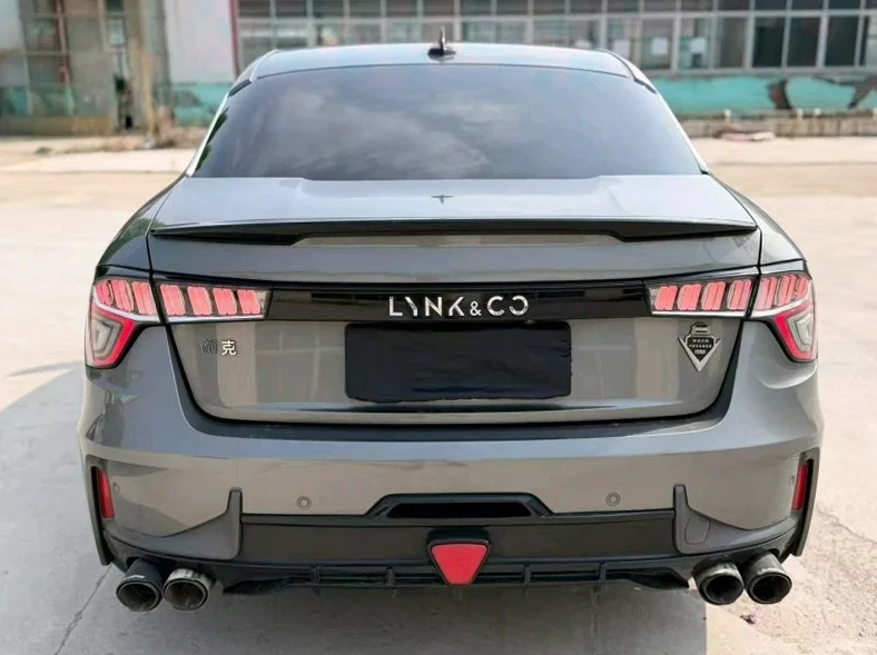 领克03 后面外观二