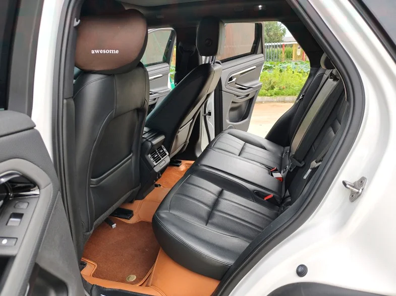 路虎极光 后面外观三