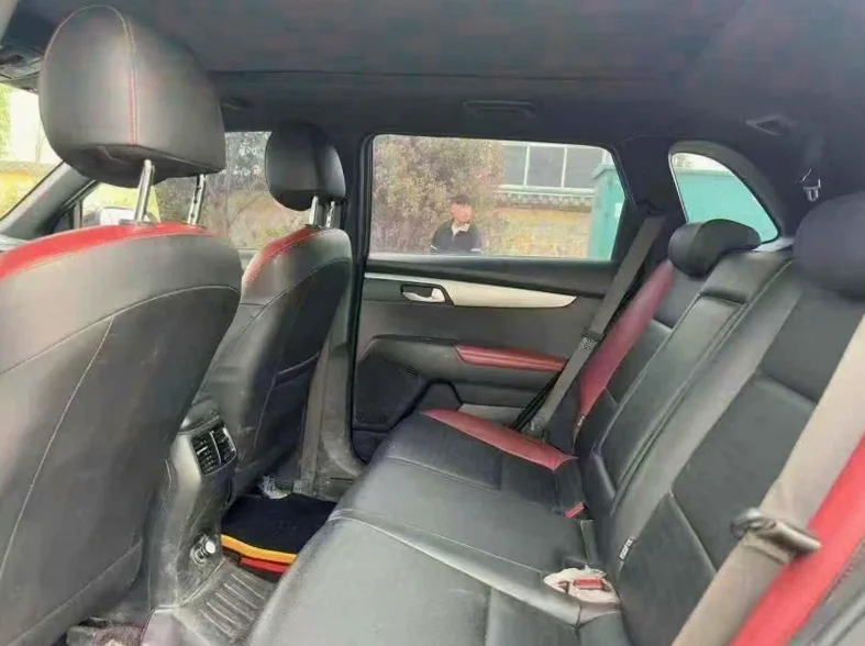 起亚智跑 后面外观二