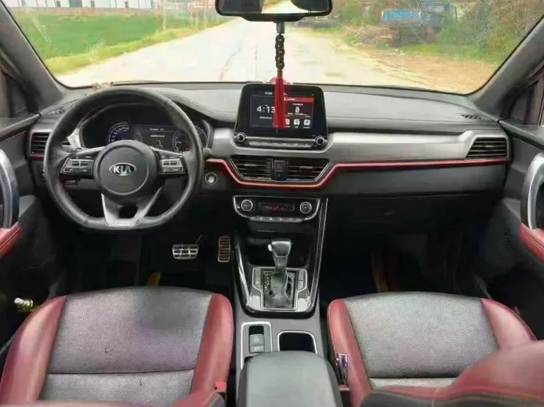 起亚智跑 后面外观一