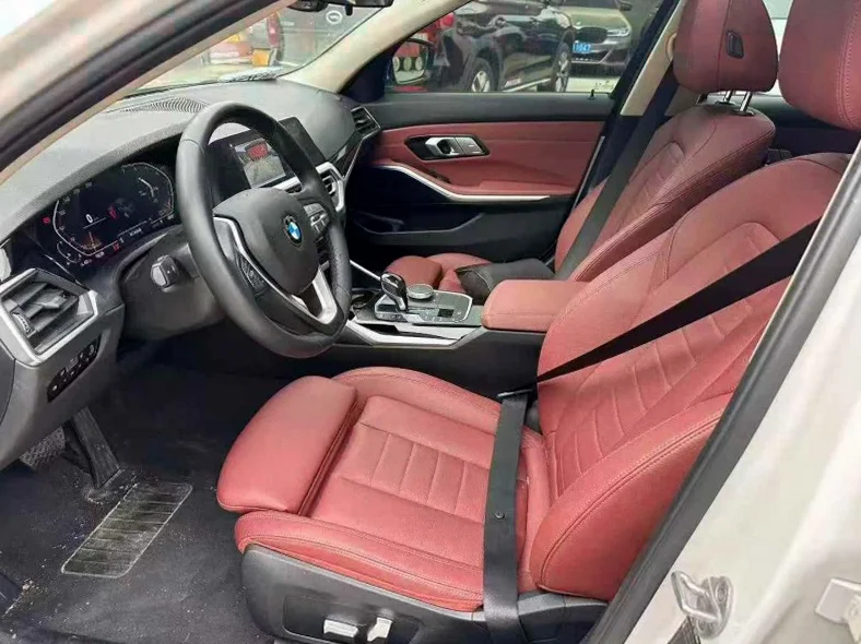 宝马3系 后面外观三