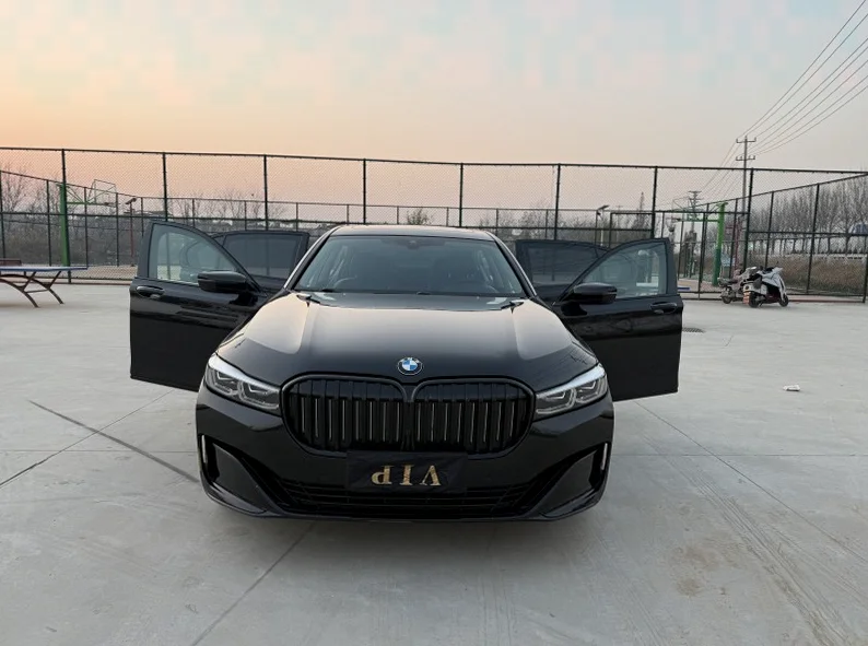 宝马7系 内饰后排