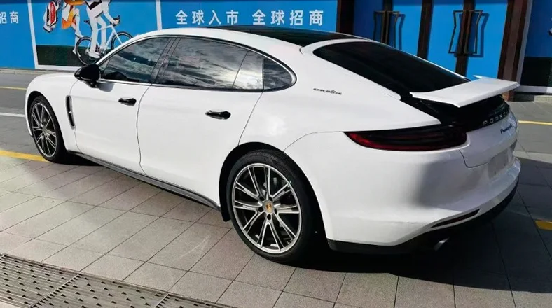 保时捷帕拉梅拉 内饰前排