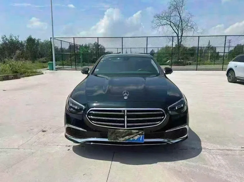 21年奔驰E300L豪华型