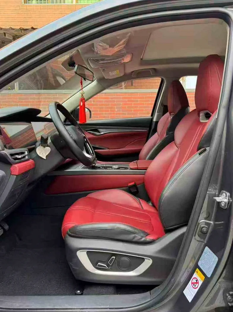 长安汽车CS75 后面外观三