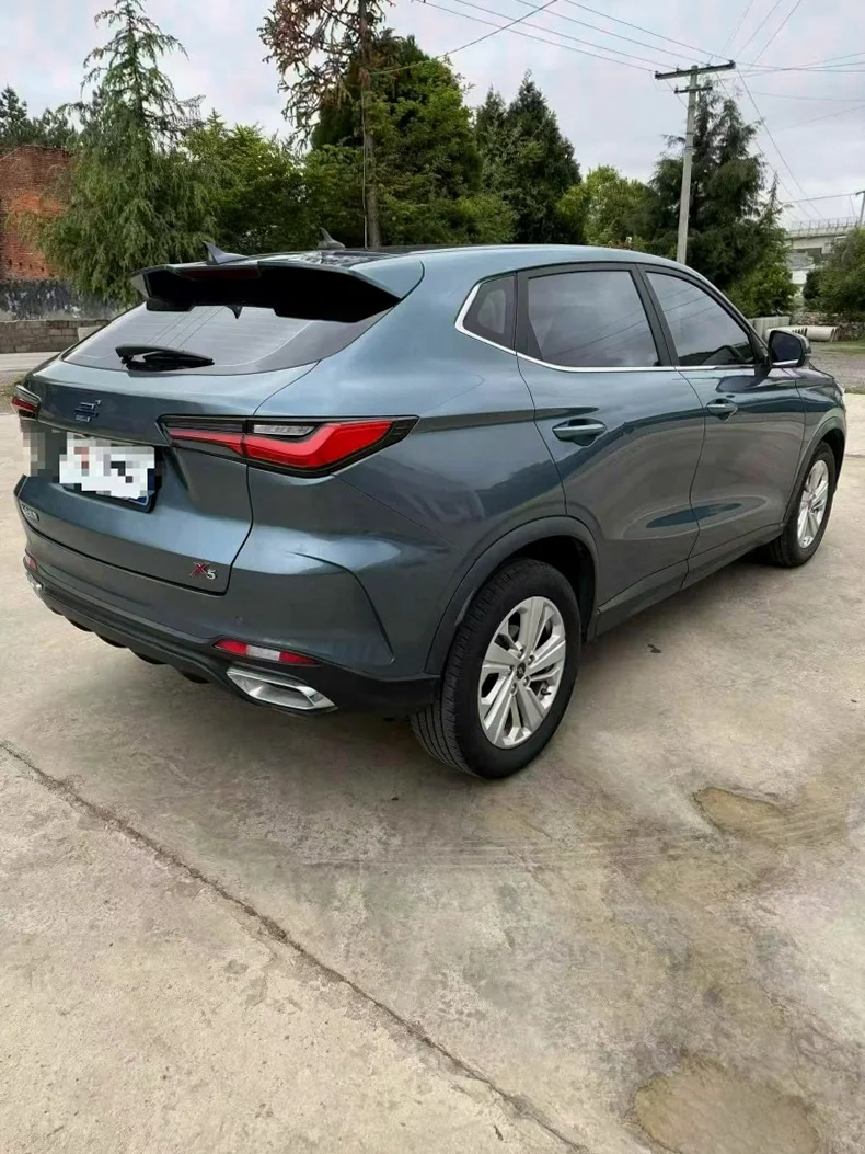 长安汽车欧尚 后面外观二