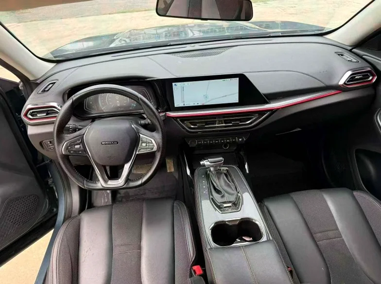 长安汽车欧尚 内饰后排