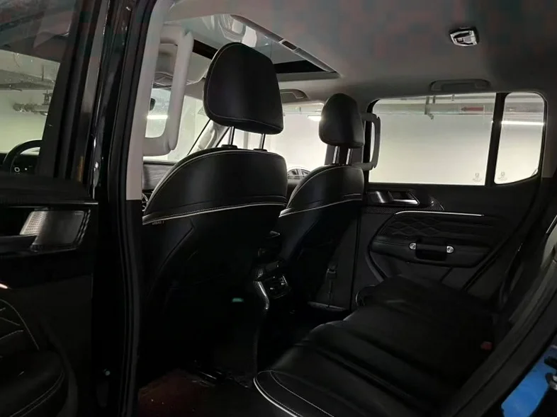 长城汽车坦克 后面外观一