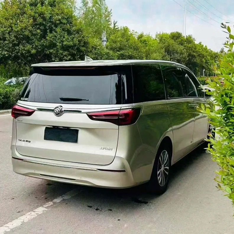 别克GL8 内饰后排