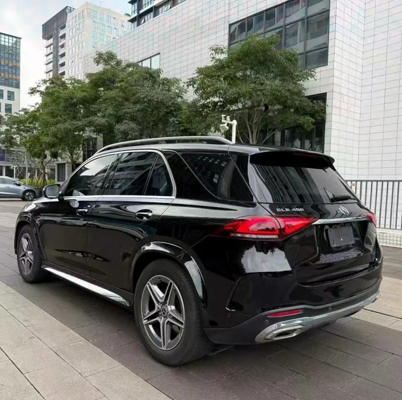 奔驰GLE 内饰后排