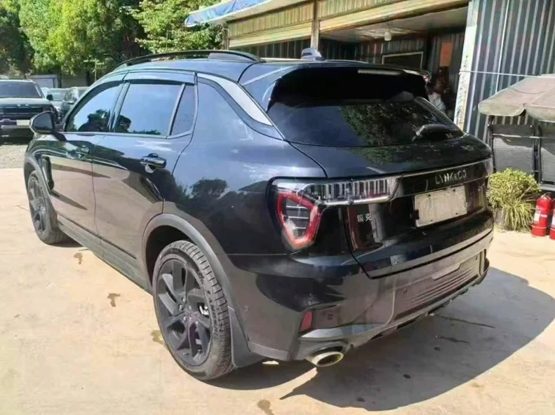 领克01 正面外观三