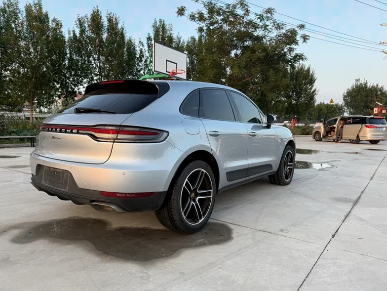 保时捷Macan 内饰后排