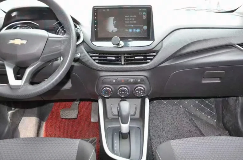 雪佛兰科沃兹 后面外观一