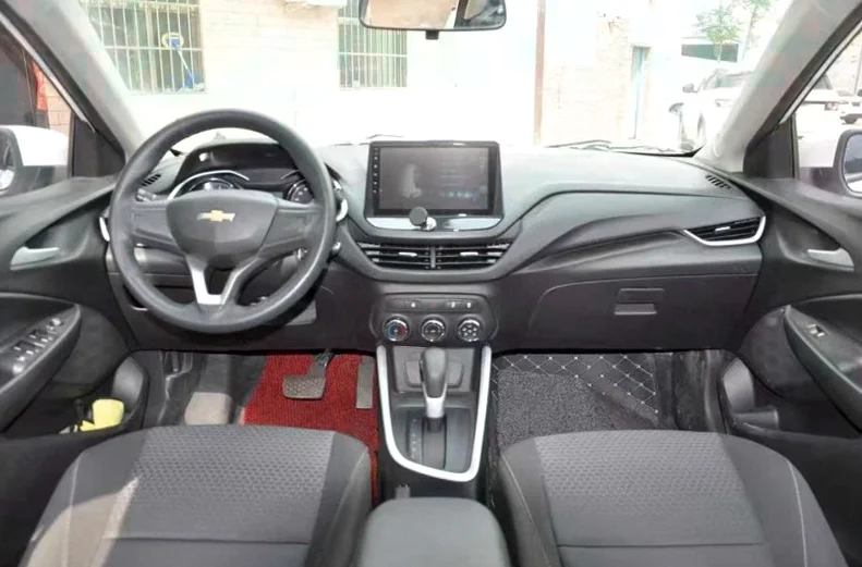 雪佛兰科沃兹 内饰前排