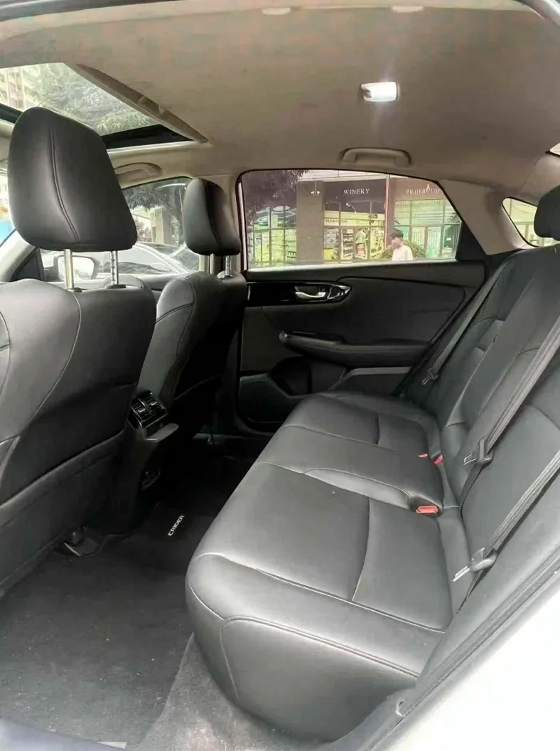 本田英诗派 后面外观二