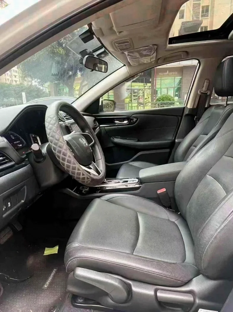 本田英诗派 后面外观三