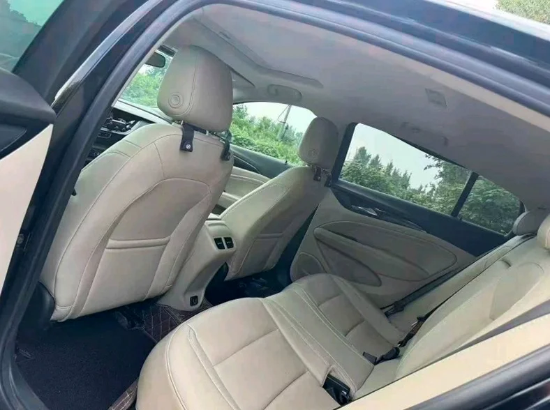 别克君威 正面外观三