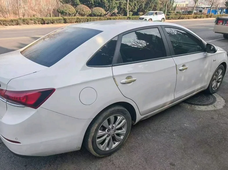 别克英朗 内饰前排