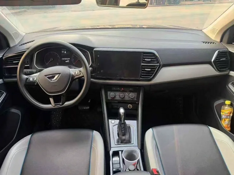 大众捷达 后面外观一