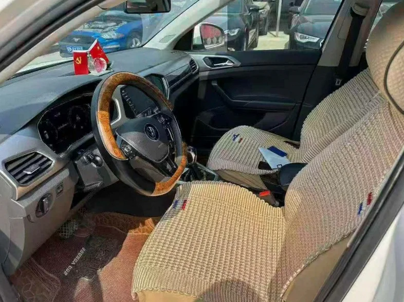 大众途铠 后面外观一