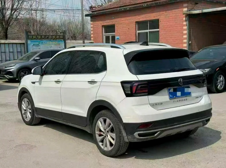 大众途铠 内饰后排