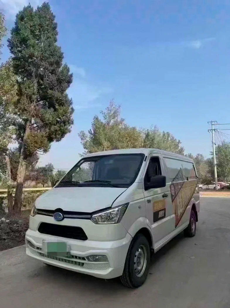 凯马汽车锐航 正面外观二