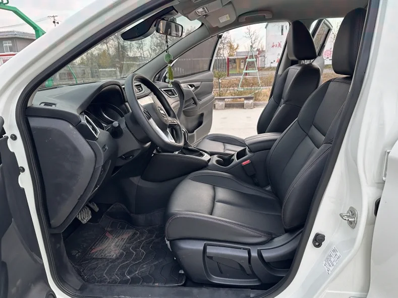 日产逍客 正面外观三