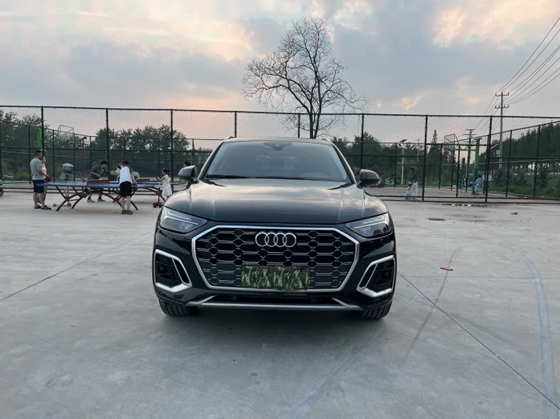 23年奥迪Q5L四驱顶配豪华版