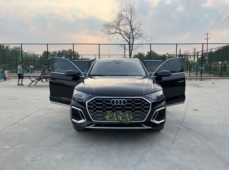 奥迪Q5 内饰前排