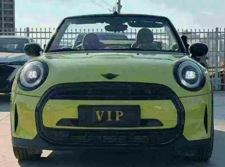 23年宝马迷你COOPER SCABRIO艺术家版