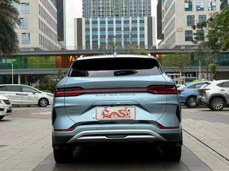 比亚迪宋 驾驶室