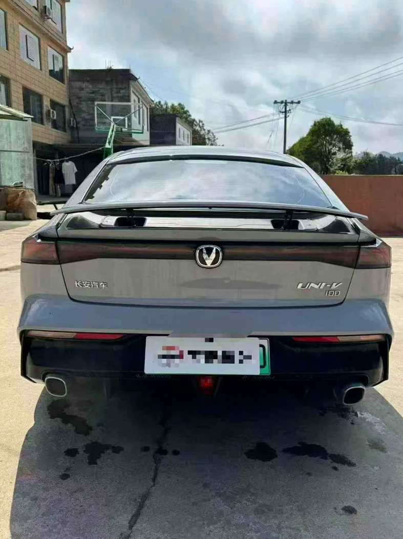 长安汽车UNI 驾驶室