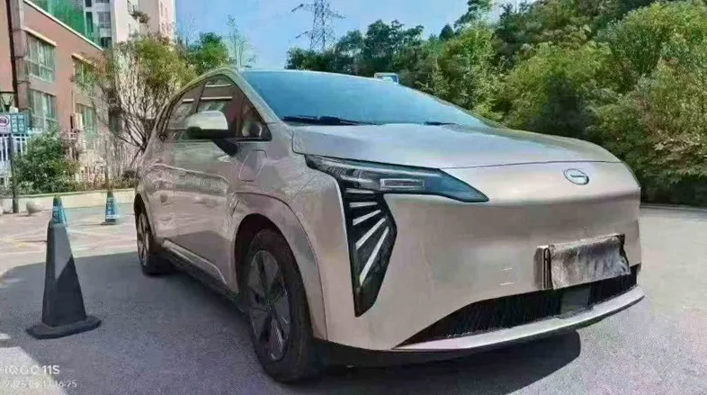 传祺埃安Y 正面外观二