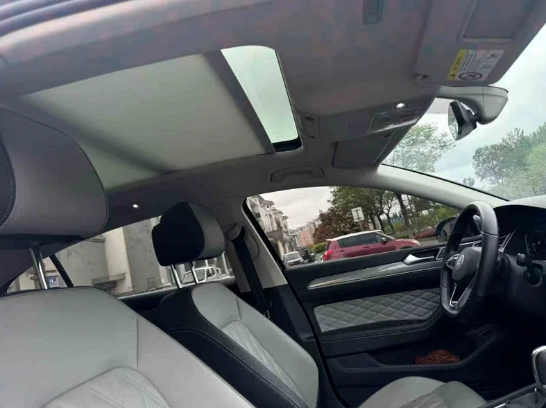 大众迈腾 内饰前排