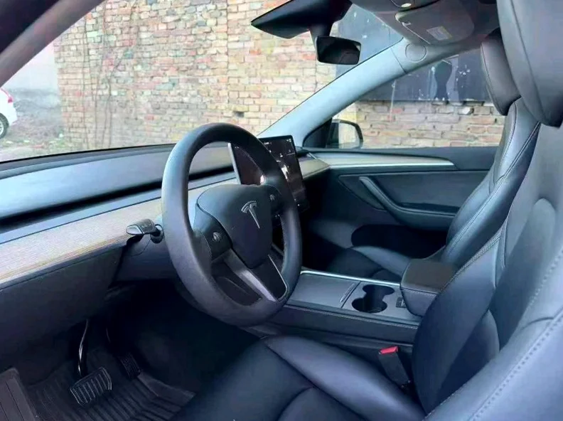 特斯拉MODEL 后面外观二