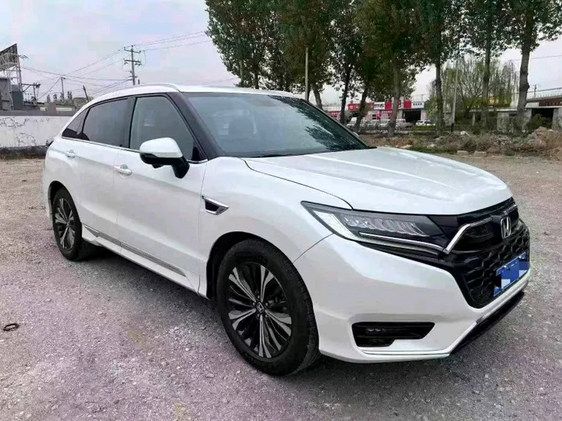 本田URV 正面外观三