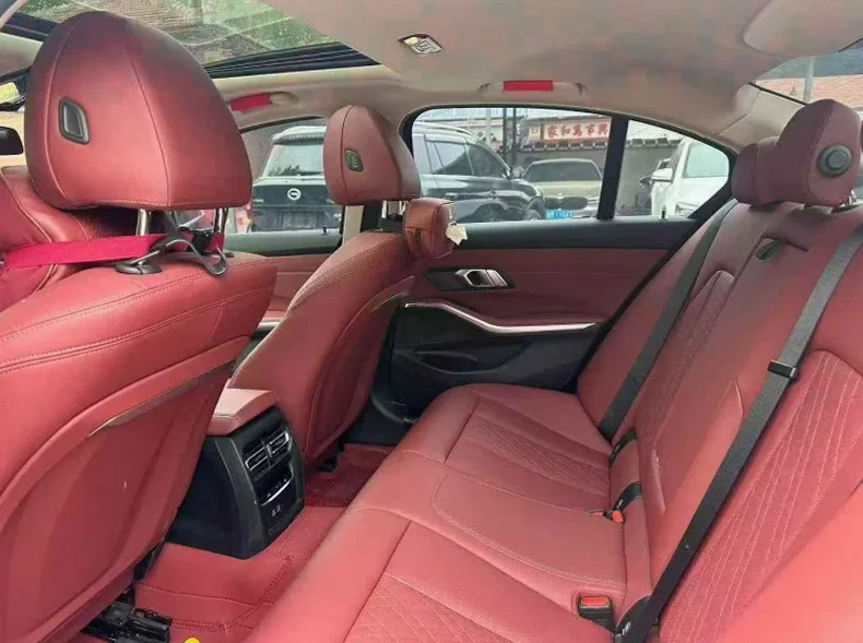 宝马3系 后面外观二