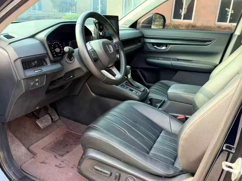 本田皓影 后面外观一