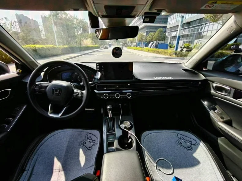 本田型格 内饰后排