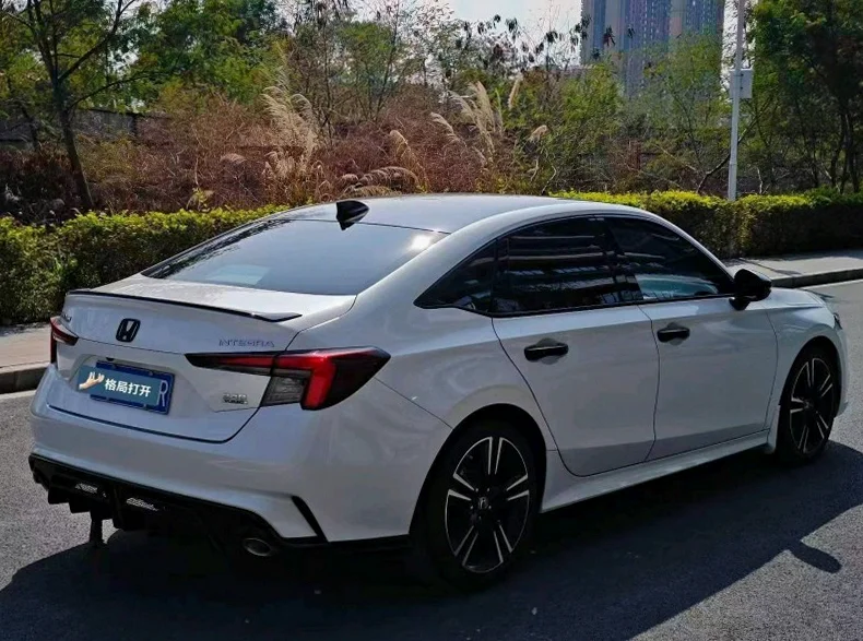 本田型格 后面外观一