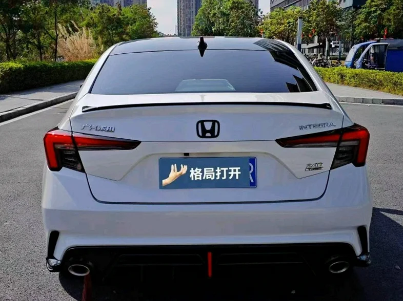 本田型格 后面外观二