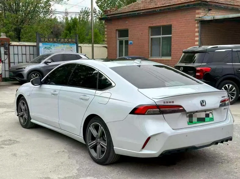 本田英诗派 内饰前排