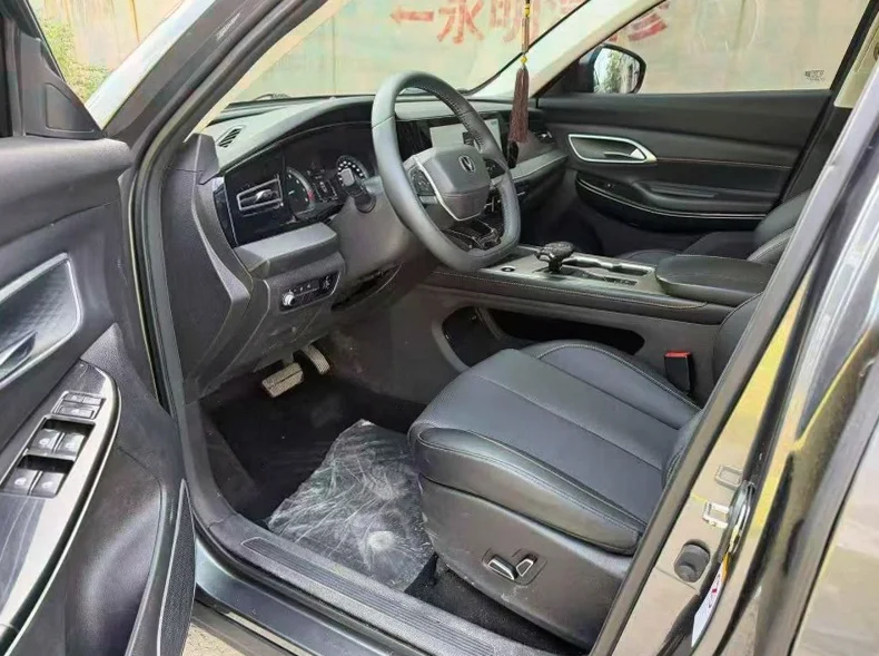 长安汽车欧尚 后面外观二