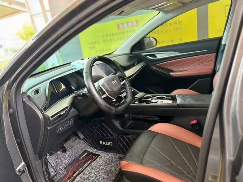 长安汽车逸动 后面外观三