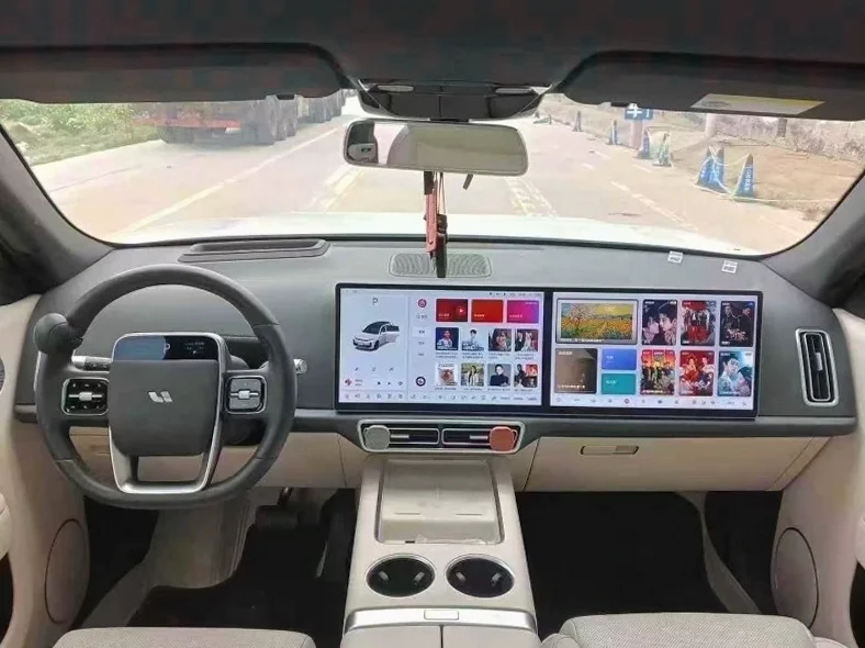 理想L7 后面外观一