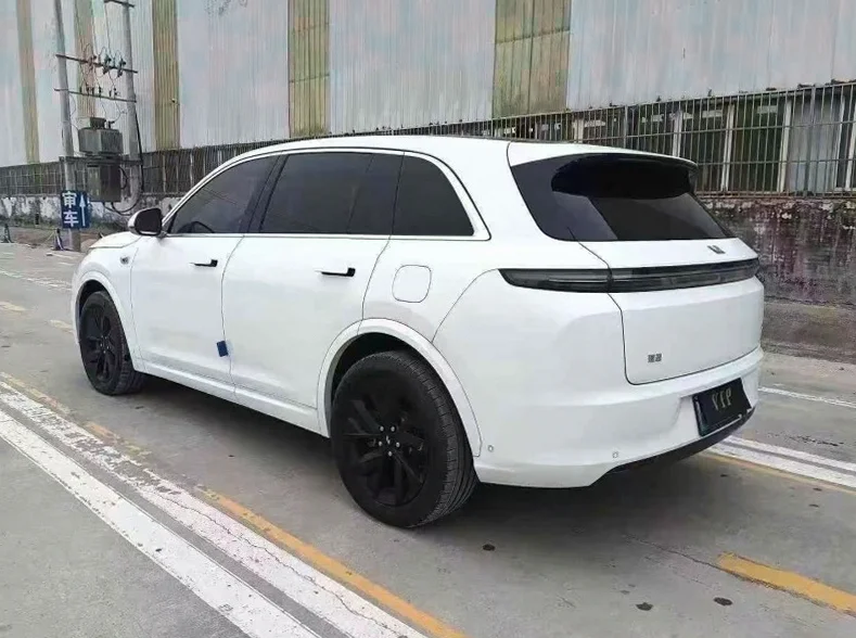 理想L7 内饰后排