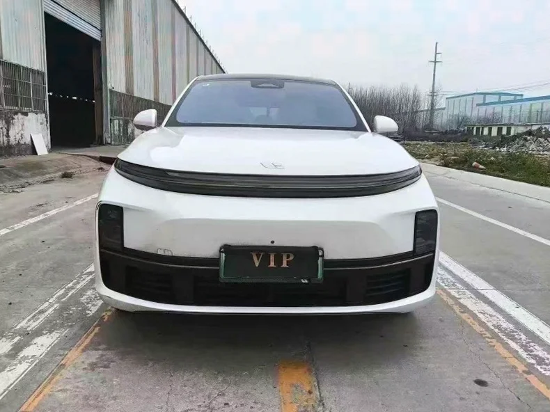 24年理想L7油电混合增程式