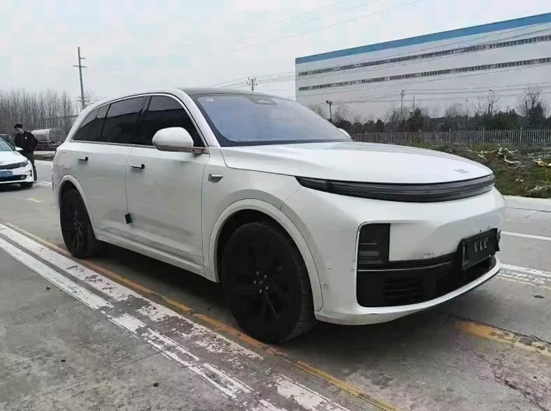 理想L7 正面外观二