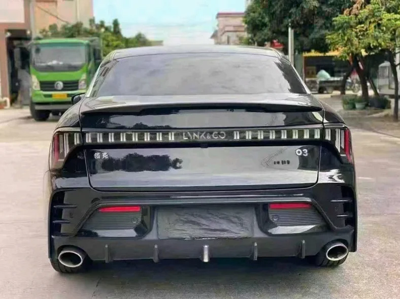 领克03 后面外观二