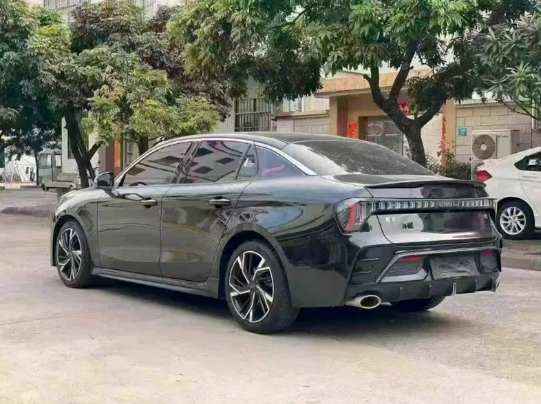 领克03 后面外观三